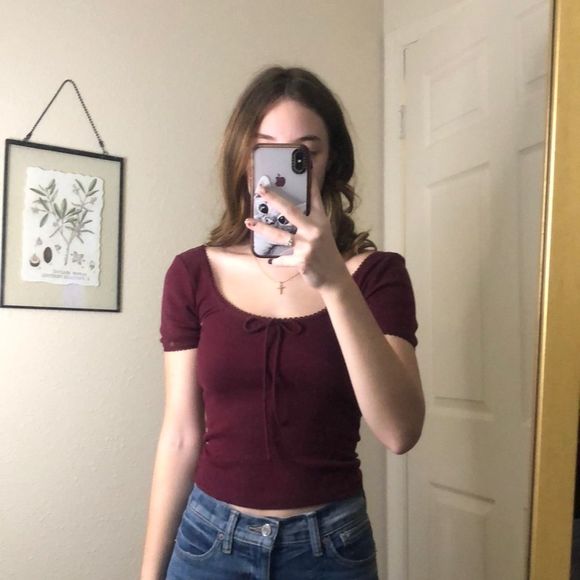 Forever 21 Burgundy Top - Picture 1 of 6